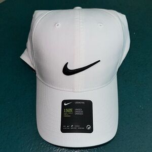 NIKE HAT WHITE - brand new with tags